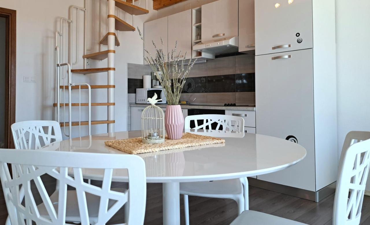 Apartment Oaza Mira Трибунь Экстерьер фото