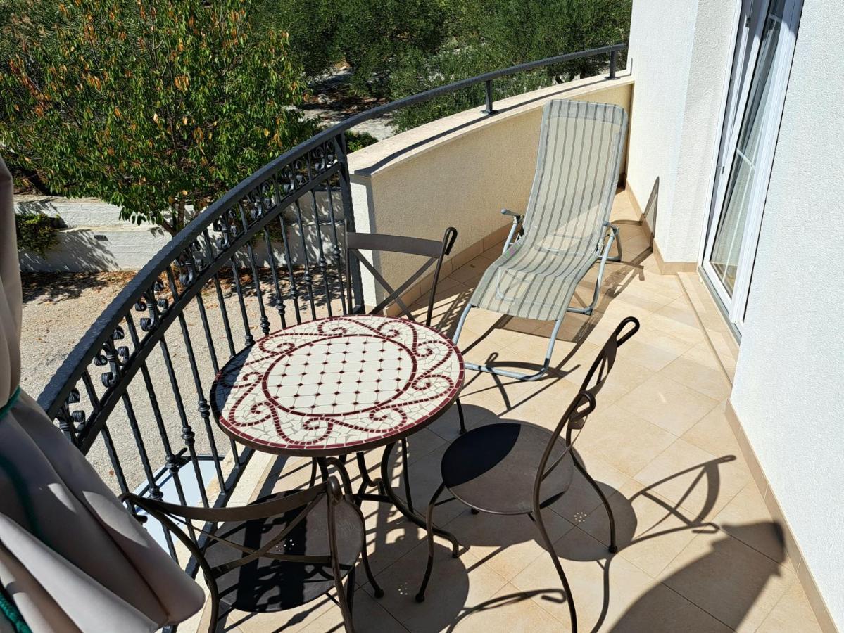 Apartment Oaza Mira Трибунь Экстерьер фото