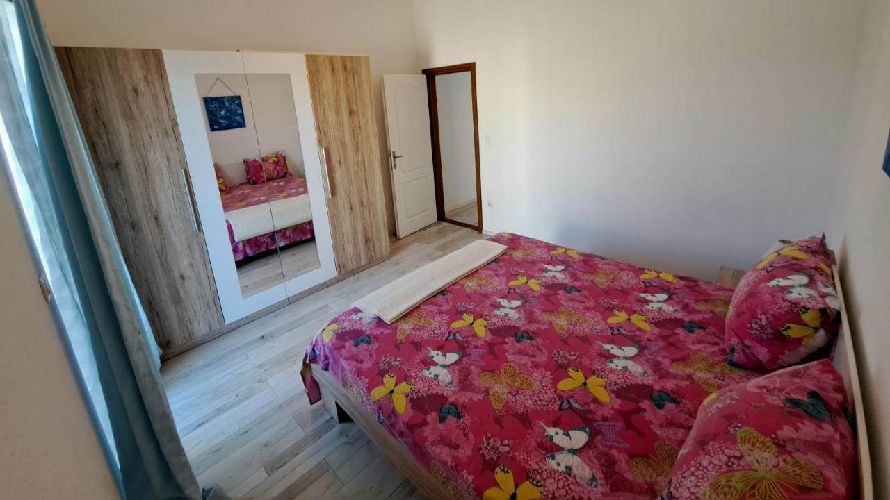 Apartment Oaza Mira Трибунь Экстерьер фото